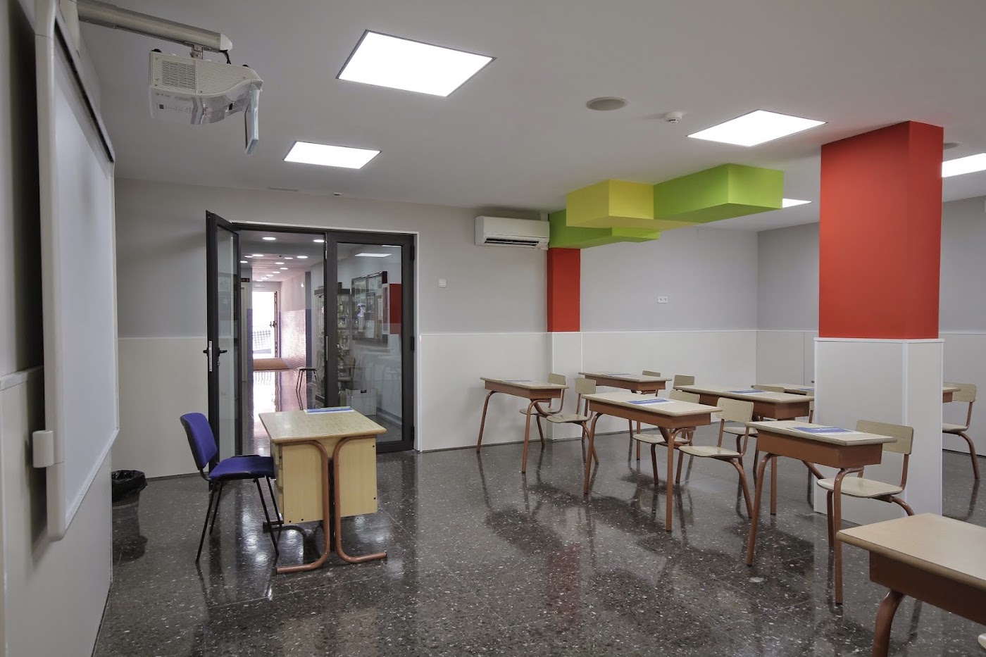 Grup Escolar Roca SL