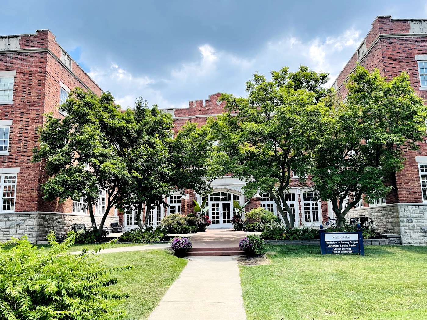 Columbia College