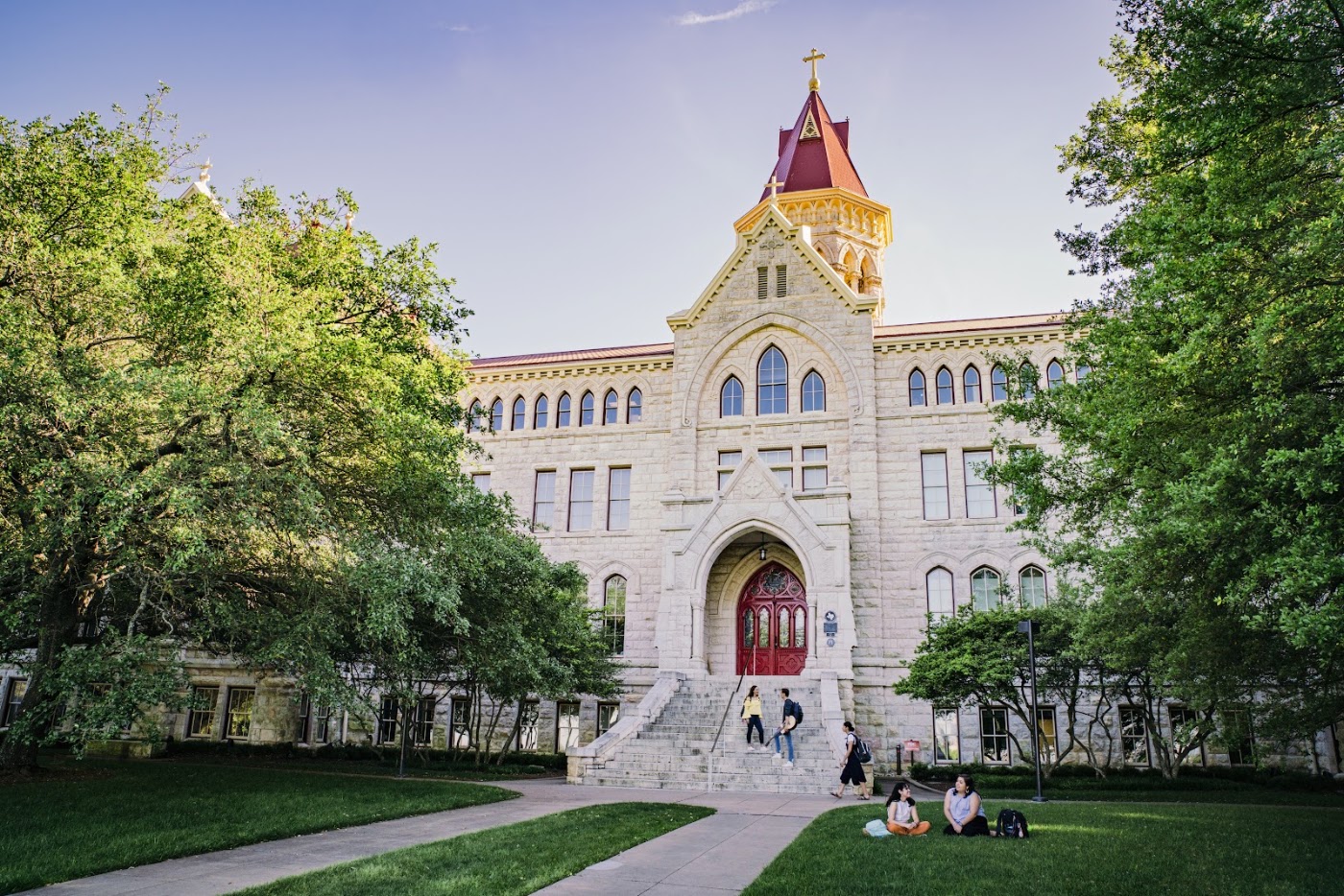 Saint Edward's University